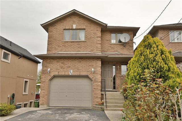 227 Wood Street E, House detached with 3 bedrooms, 3 bathrooms and 4 parking in Hamilton ON | Image 1