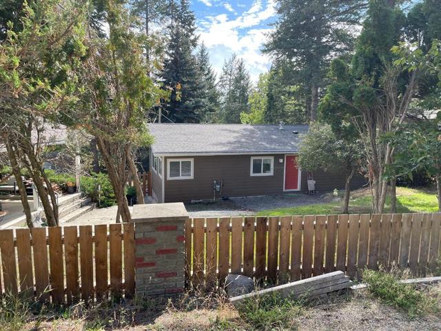 1801 Carl Thompson Road, House detached with 3 bedrooms, 1 bathrooms and 4 parking in East Kootenay C BC | Image 2
