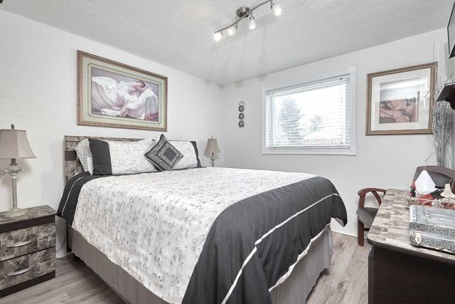 134 Athabaska Rd, House detached with 3 bedrooms, 2 bathrooms and 3 parking in Barrie ON | Image 15