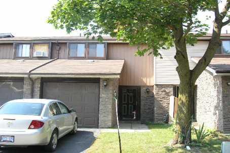 unit 10 - 220 Ormond Dr, Townhouse with 3 bedrooms, 1 bathrooms and 1 parking in Oshawa ON | Image 1