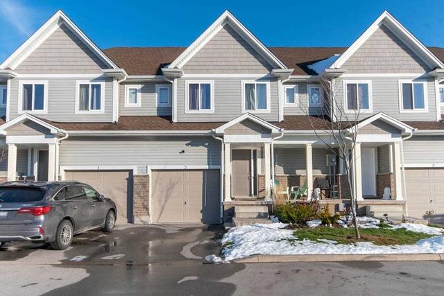2 - 60 Canterbury Dr, Townhouse with 3 bedrooms, 2 bathrooms and 2 parking in St. Catharines ON | Image 1