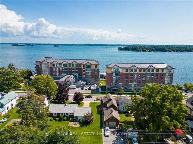 409 - 129 South St, Condo with 2 bedrooms, 2 bathrooms and 1 parking in Gananoque ON | Image 1