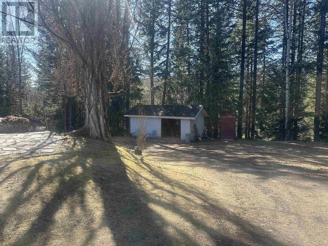 6325 Rosette Lake Road, House detached with 3 bedrooms, 2 bathrooms and null parking in Cariboo F BC | Image 25