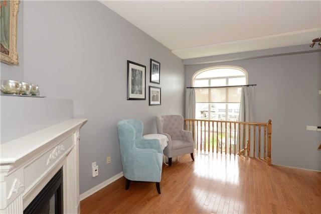 26 Pingel Rd, House detached with 3 bedrooms, 3 bathrooms and 3 parking in Markham ON | Image 3