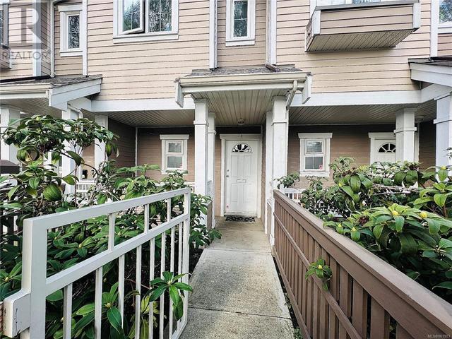 4 - 1870 Cook St, House attached with 3 bedrooms, 2 bathrooms and 1 parking in Victoria BC | Image 21