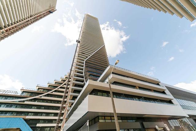 2518 - 30 Shore Breeze Dr, Condo with 2 bedrooms, 2 bathrooms and 1 parking in Toronto ON | Image 1