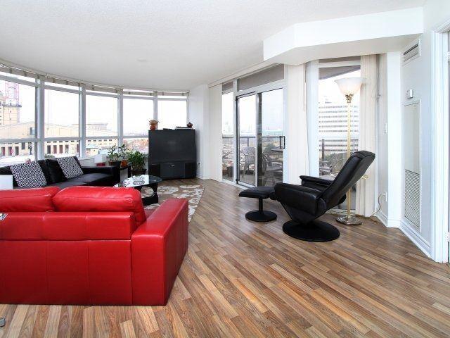820 - 3888 Duke Of York Blvd, Condo with 2 bedrooms, 2 bathrooms and 1 parking in Mississauga ON | Image 10