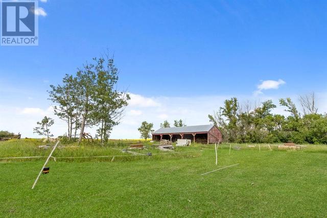 30146 Range Road 270, House other with 3 bedrooms, 2 bathrooms and 10 parking in Mountain View County AB | Image 32