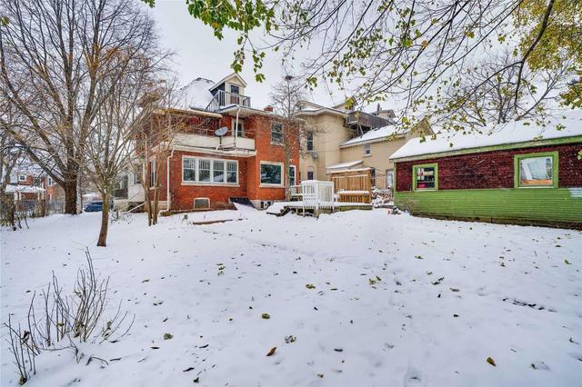 151 Chatham St, House detached with 8 bedrooms, 2 bathrooms and 4 parking in Brantford ON | Image 3