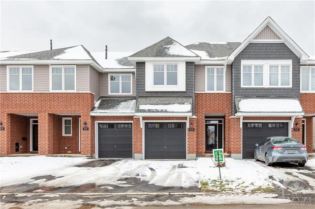 42 Mandevilla Crescent, Townhouse with 3 bedrooms, 3 bathrooms and 3 parking in Ottawa ON | Card Image