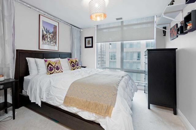 412 - 1 Bedford Rd, Condo with 2 bedrooms, 2 bathrooms and 1 parking in Toronto ON | Image 16