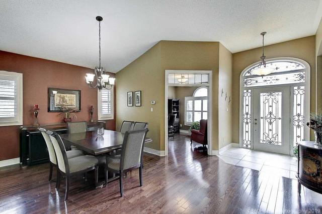 9 Turn Taylor, House detached with 2 bedrooms, 3 bathrooms and 4 parking in Whitchurch Stouffville ON | Image 2
