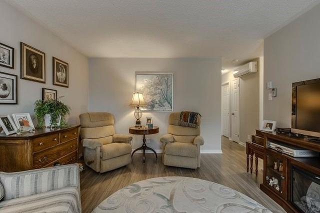 18 - 155 Church St, Condo with 2 bedrooms, 1 bathrooms and 1 parking in Penetanguishene ON | Image 2