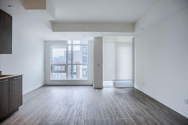 2 - 861 Sheppard Ave W, Townhouse with 2 bedrooms, 3 bathrooms and 1 parking in Toronto ON | Image 34