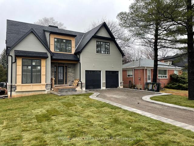 601 Maplehurst Ave, House detached with 4 bedrooms, 6 bathrooms and 6 parking in Oakville ON | Image 1