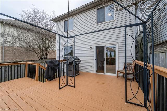 834 Fairway Crescent, House semidetached with 3 bedrooms, 1 bathrooms and null parking in Kitchener ON | Image 24