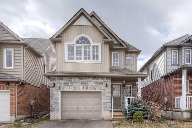 365 Parkvale Dr, House detached with 3 bedrooms, 3 bathrooms and 2 parking in Kitchener ON | Image 2