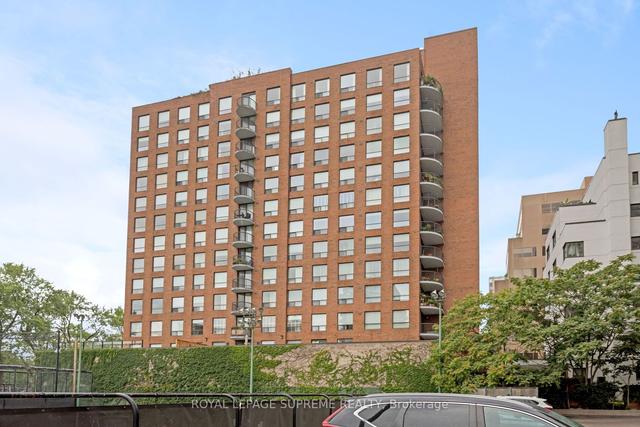 1104 - 47 St Clair Ave W, Condo with 2 bedrooms, 2 bathrooms and 1 parking in Toronto ON | Image 1
