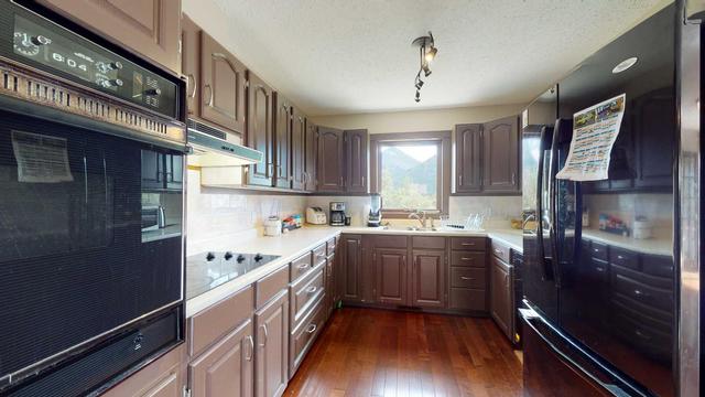 312 Hoodoo Crescent, House detached with 6 bedrooms, 3 bathrooms and 6 parking in Canmore AB | Image 17