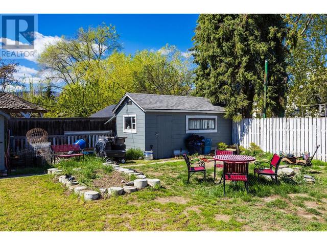 878 Cadder Avenue, House detached with 3 bedrooms, 1 bathrooms and 5 parking in Kelowna BC | Image 27