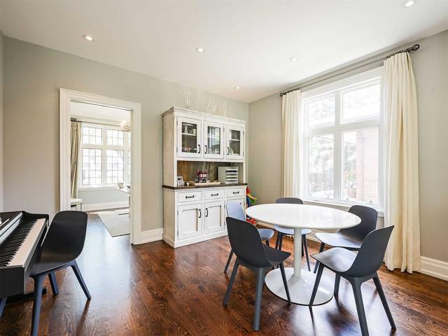 22 Thorndale Ave, House detached with 4 bedrooms, 4 bathrooms and 3 parking in Toronto ON | Image 8