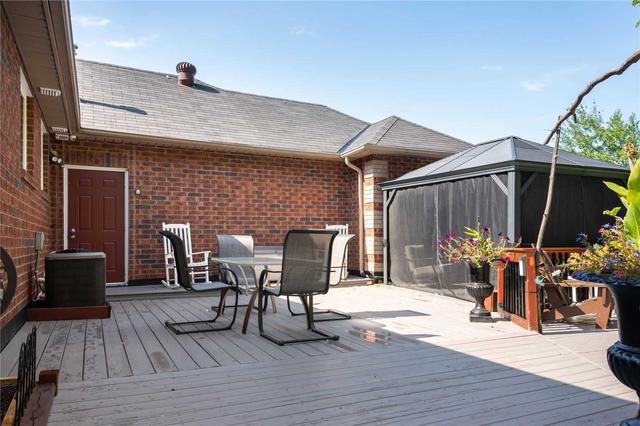 2225 Webster Blvd, House detached with 2 bedrooms, 3 bathrooms and 6 parking in Innisfil ON | Image 16