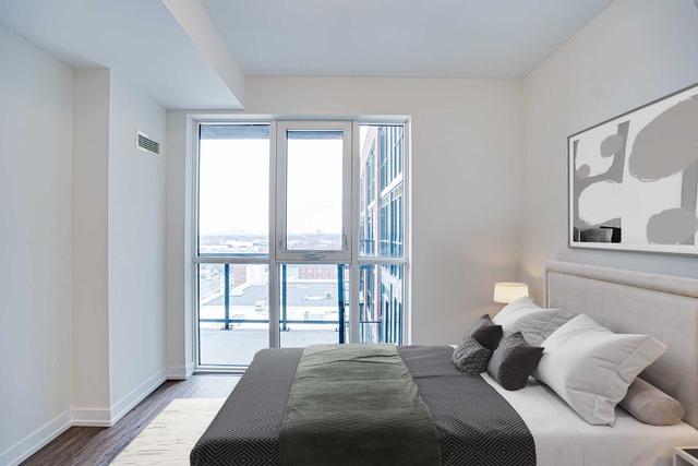 727 - 2300 St Clair Ave W, Condo with 2 bedrooms, 2 bathrooms and 1 parking in Toronto ON | Image 13