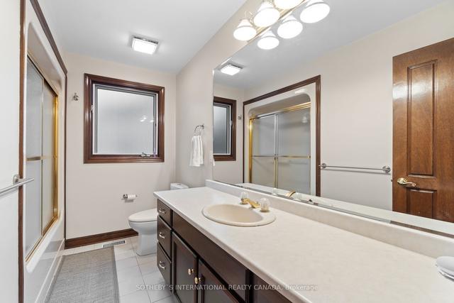 19 Southgate Circ, House detached with 3 bedrooms, 4 bathrooms and 6 parking in St. Catharines ON | Image 24