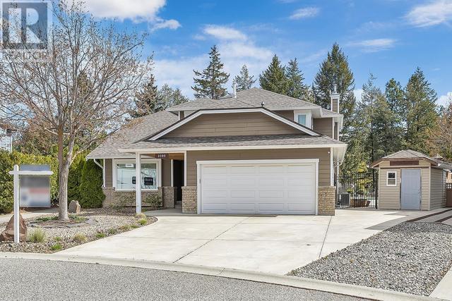 2390 Karli Court, House detached with 6 bedrooms, 3 bathrooms and 2 parking in West Kelowna BC | Image 3