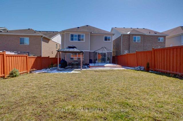 1632 Badgley Dr, House detached with 4 bedrooms, 3 bathrooms and 6 parking in Oshawa ON | Image 22