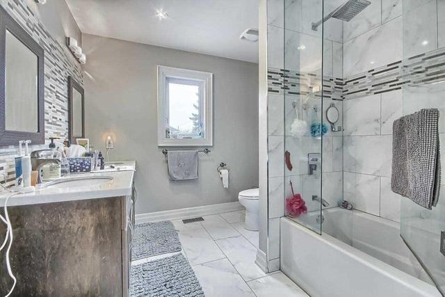 80 Lynnhaven Rd, House detached with 5 bedrooms, 4 bathrooms and 4 parking in Toronto ON | Image 16