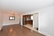 598 Ridelle Ave, House detached with 2 bedrooms, 2 bathrooms and 1 parking in Toronto ON | Image 16