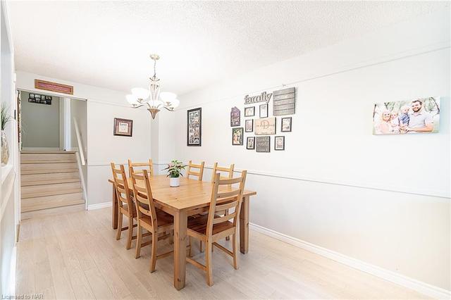 6 1/2 Allan Drive, House semidetached with 3 bedrooms, 1 bathrooms and 2 parking in St. Catharines ON | Card Image