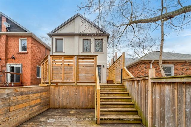 32 Arcadian Circ, House detached with 3 bedrooms, 4 bathrooms and 2 parking in Toronto ON | Image 32