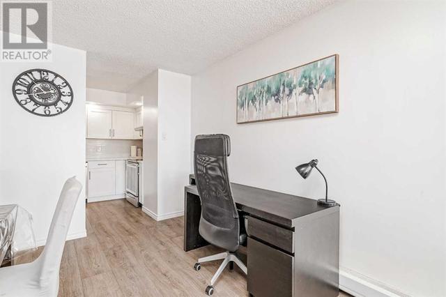 1204, - 1100 8 Avenue Sw, Condo with 2 bedrooms, 1 bathrooms and 1 parking in Calgary AB | Image 13