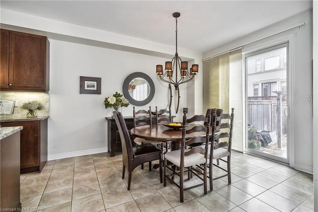 2429 Village Common, House attached with 3 bedrooms, 3 bathrooms and 2 parking in Oakville ON | Image 13
