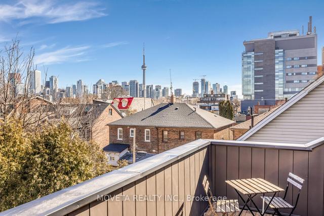 31 Lippincott St, House detached with 4 bedrooms, 6 bathrooms and 2 parking in Toronto ON | Image 29