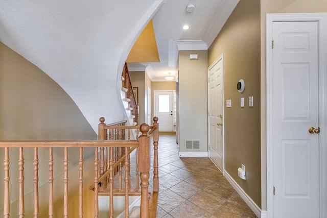 4107 Medland Dr, House attached with 3 bedrooms, 4 bathrooms and 3 parking in Burlington ON | Image 27