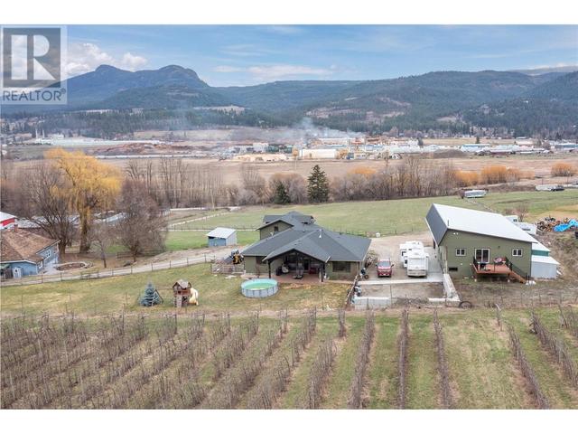 6173 Highway 6, House detached with 4 bedrooms, 3 bathrooms and 2 parking in Central Kootenay H BC | Image 45