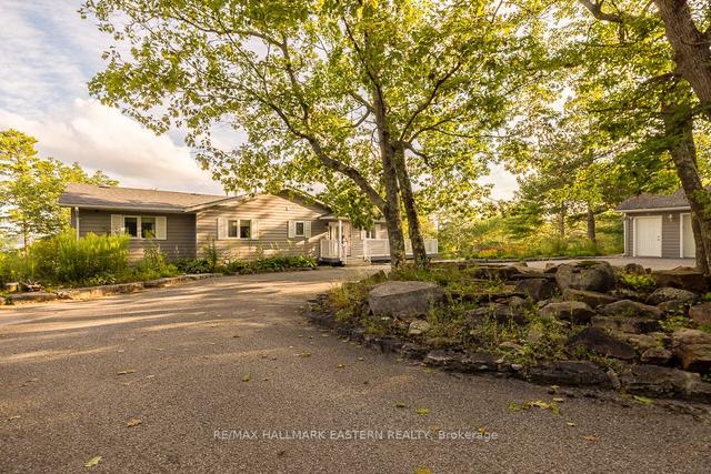 15 Oakridge Dr, House detached with 2 bedrooms, 3 bathrooms and 11 parking in North Kawartha ON | Image 27