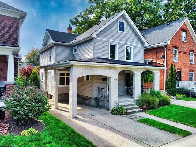 43 Thomas St, House detached with 4 bedrooms, 2 bathrooms and 3 parking in St. Catharines ON | Image 1