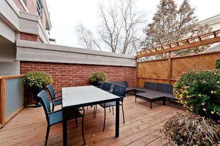 362 Fairlawn Ave, Townhouse with 3 bedrooms, 3 bathrooms and 2 parking in Toronto ON | Image 9