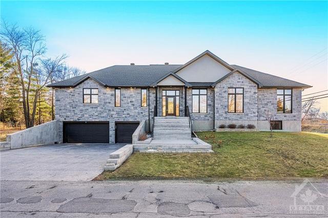 1 Pineglen Crescent, House detached with 5 bedrooms, 5 bathrooms and 4 parking in Ottawa ON | Image 1