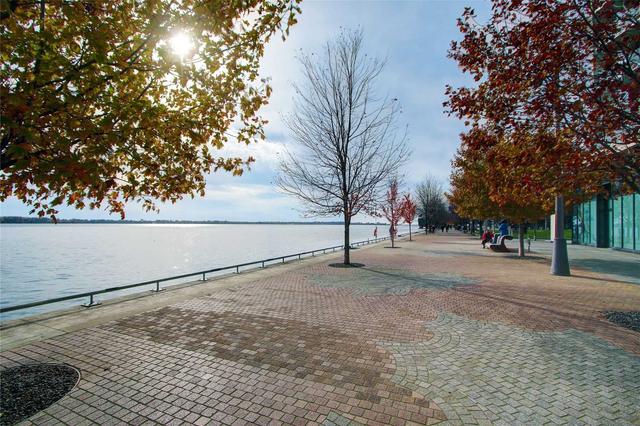 512 - 15 Merchants' Wharf, Condo with 2 bedrooms, 2 bathrooms and 1 parking in Toronto ON | Image 11