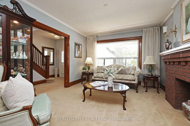 1 Slade Ave, House detached with 4 bedrooms, 2 bathrooms and 1 parking in Toronto ON | Image 32