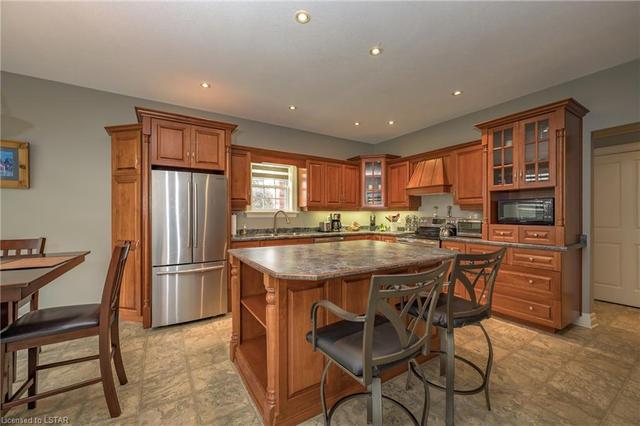 35191 Salem (R.R. #8) Road, House detached with 4 bedrooms, 3 bathrooms and 12 parking in North Middlesex ON | Image 13