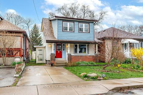 87 Edgemont St N, House detached with 3 bedrooms, 2 bathrooms and 1 parking in Hamilton ON | Card Image