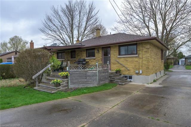 1910 Crystal Crescent, House detached with 3 bedrooms, 1 bathrooms and 5 parking in London ON | Image 11