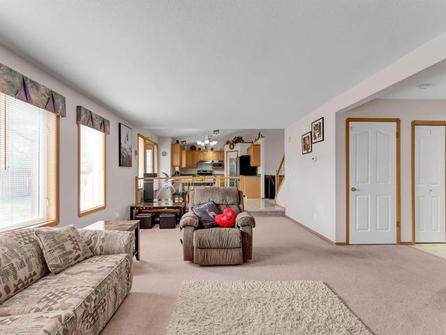 52 Storrs Crescent Se, House detached with 4 bedrooms, 3 bathrooms and 2 parking in Medicine Hat AB | Image 19