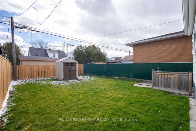 11 Delena Ave S, House detached with 3 bedrooms, 1 bathrooms and 1 parking in Hamilton ON | Image 17